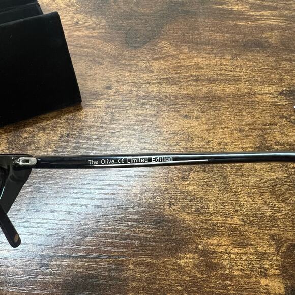 Prive Revaux The Olive Limited Edition Cat Eye Sunglasses w Case Womens Black - Picture 7 of 10